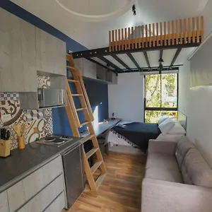  Villa Moderna Casa Pequena En El Poblado Mde A106