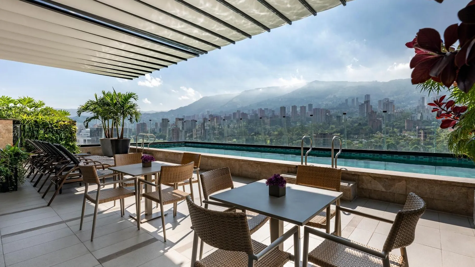 Hotel York Luxury Suites Medellin By Preferred 哥伦比亚