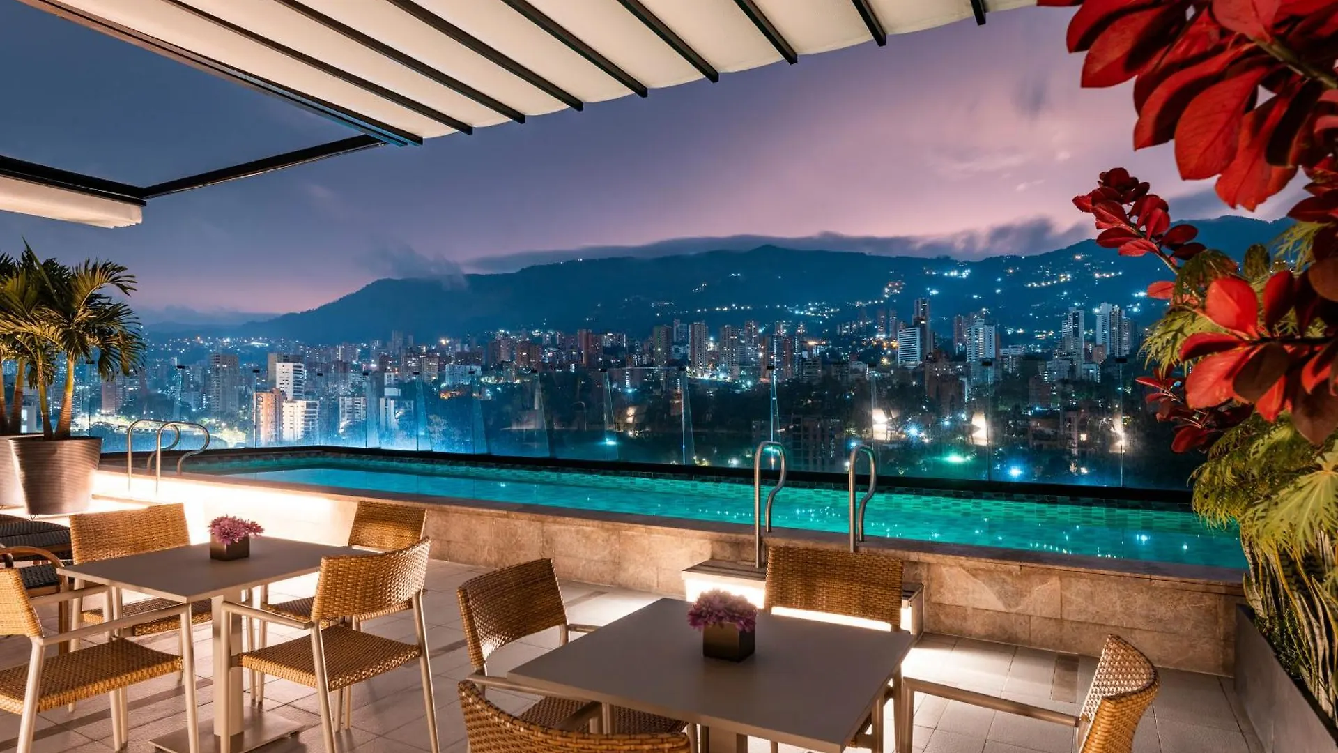 Hotel York Luxury Suites Medellin By Preferred