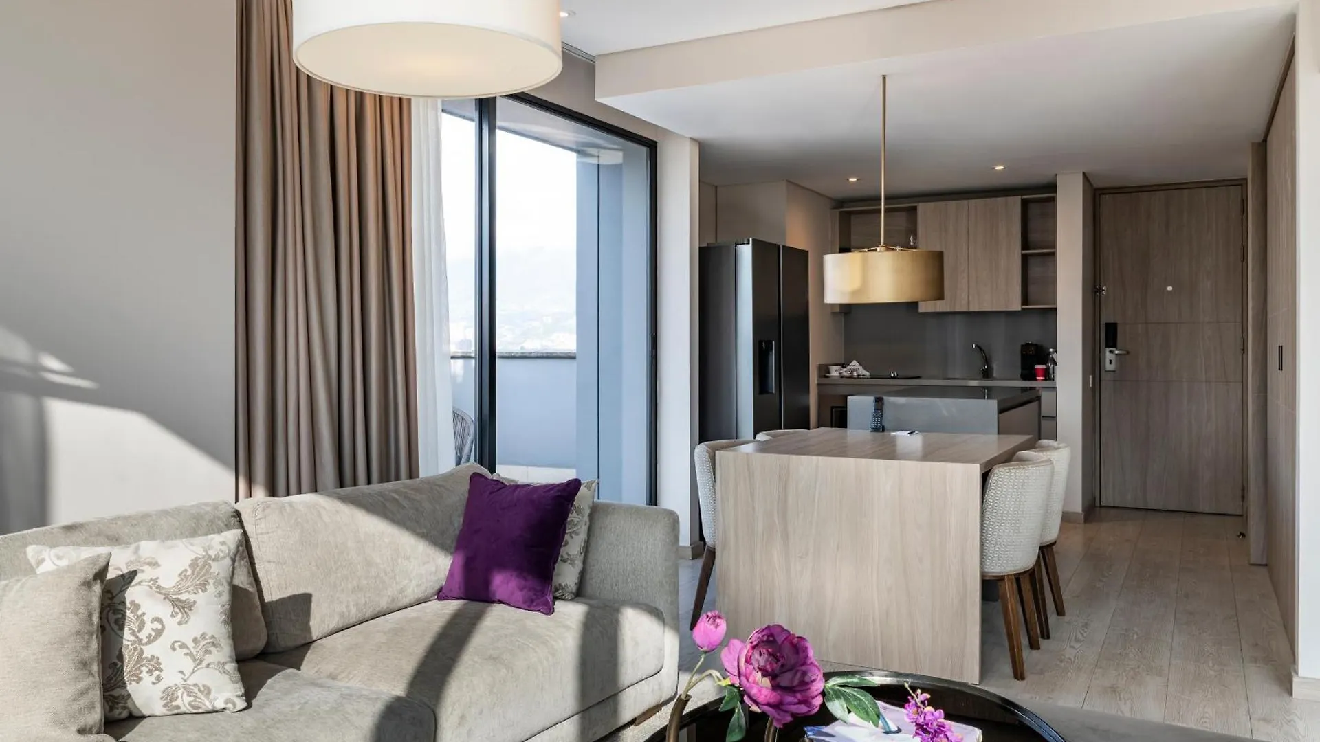 Hotel York Luxury Suites Medellin By Preferred
