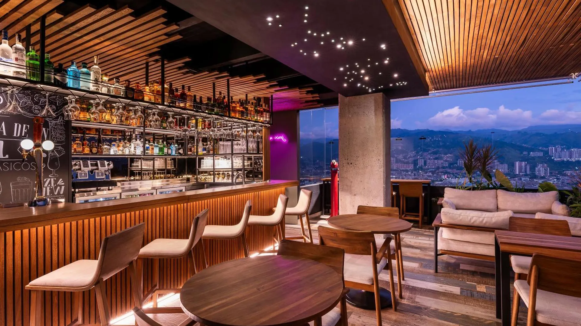 *****  Hotel York Luxury Suites Medellin By Preferred 哥伦比亚
