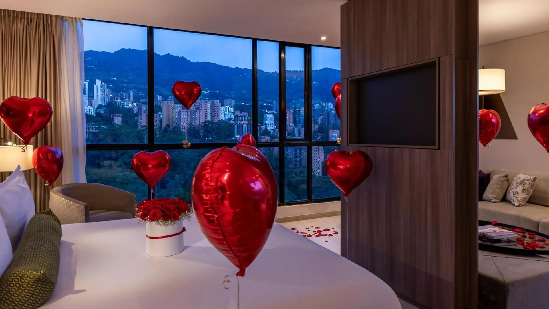 Hotel York Luxury Suites Medellin By Preferred