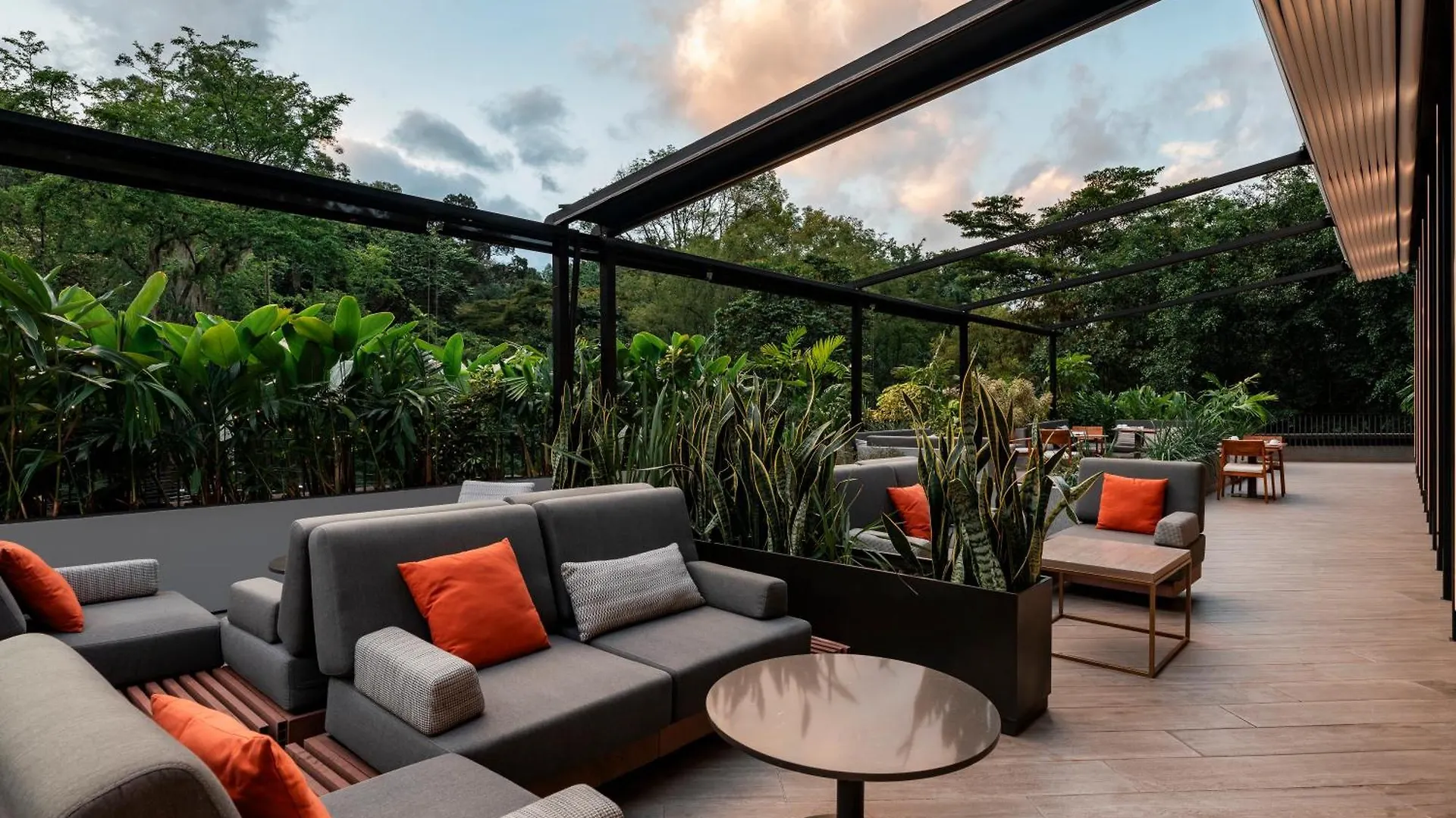 Hotel York Luxury Suites Medellin By Preferred 5*,