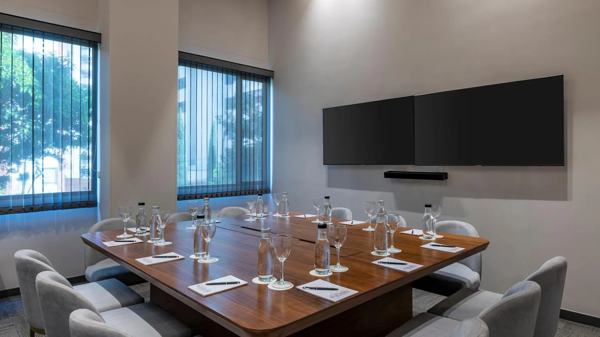 Hotel York Luxury Suites Medellin By Preferred
